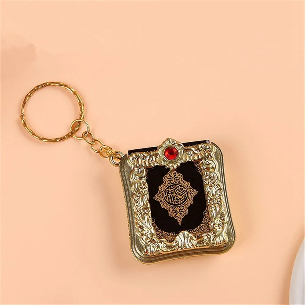 Porte-clé mini Coran doré Naeloura — vue secondaire 15