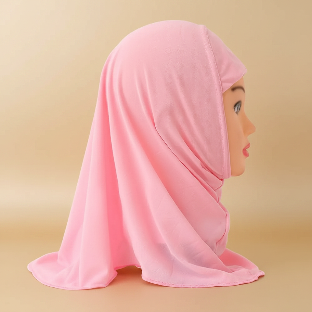 Hijab enfant fond beige doré