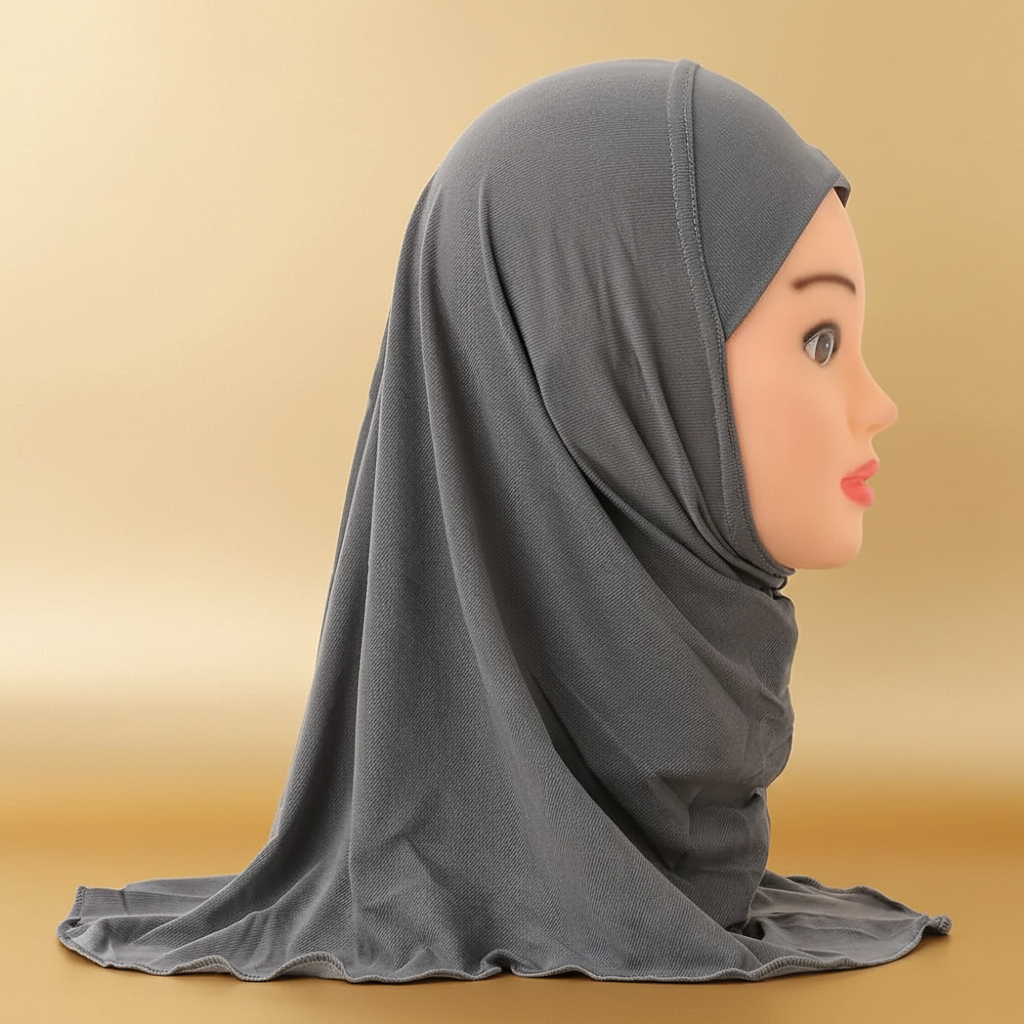 Hijab enfant fond beige doré