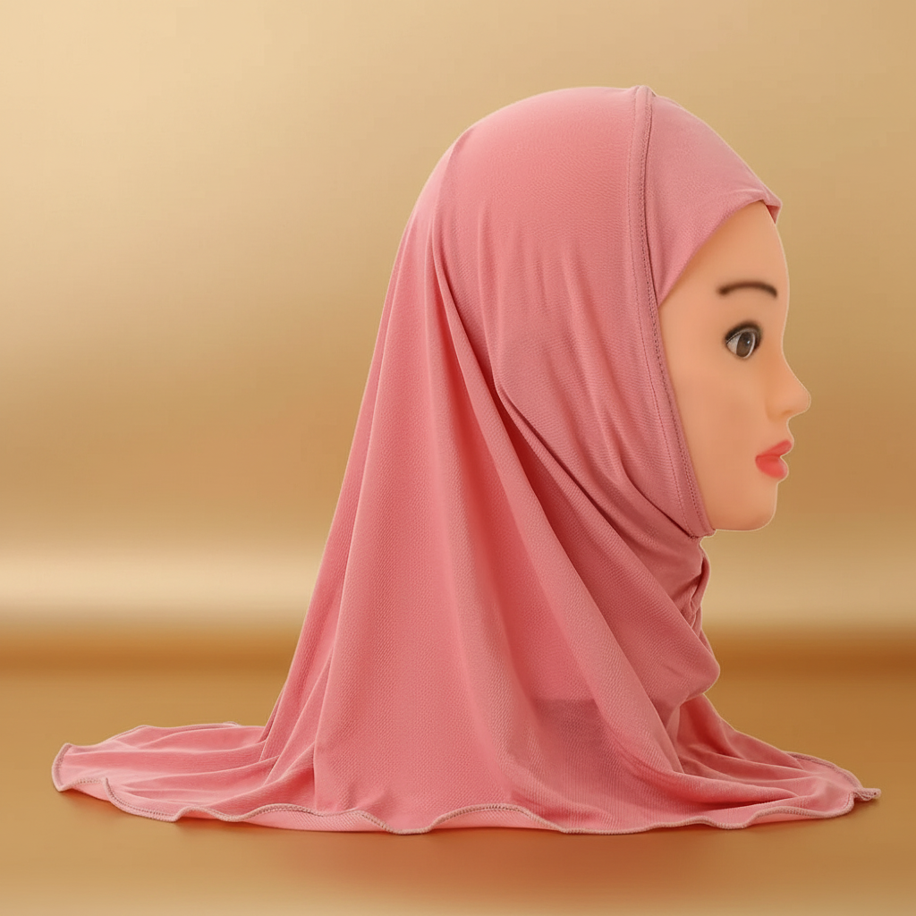 Hijab enfant fond beige doré